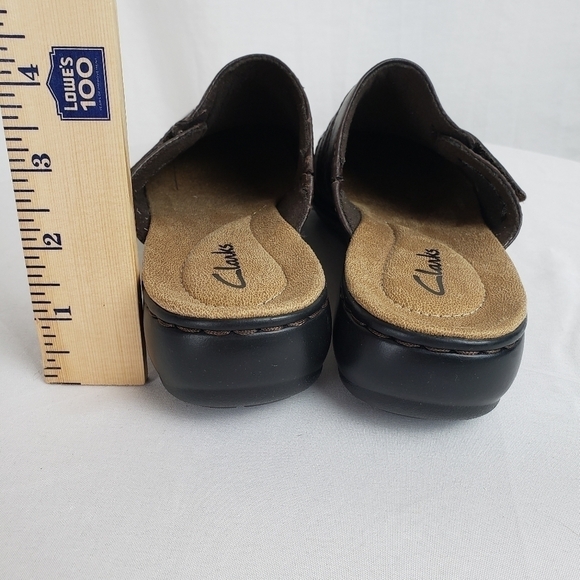 NWOB Clark's Brown Leather Clogs Sz 7M - Picture 8 of 8